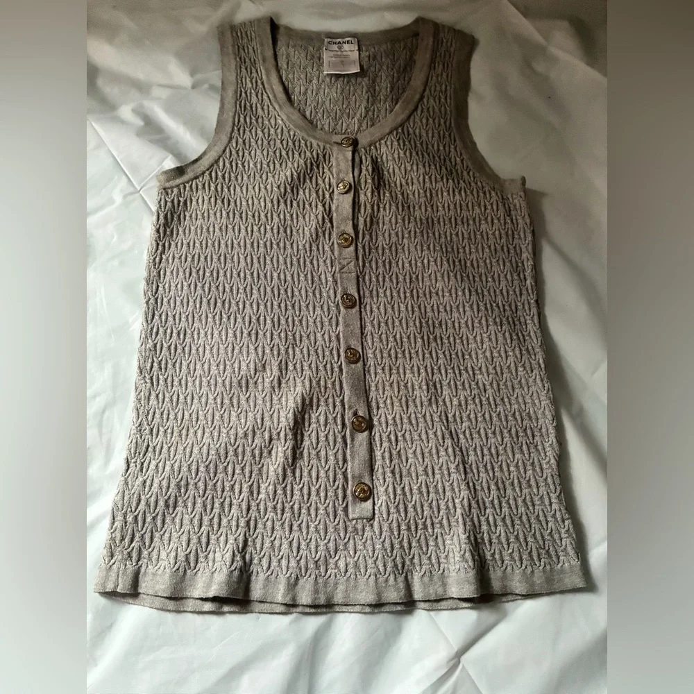 Chanel Vintage 2008 Spring Textured Henley Knit Top Vest Size 36 CC Buttons